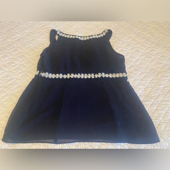Loft navy blue top with white bead trim. Size 16. Good condition. - Picture 5 of 9